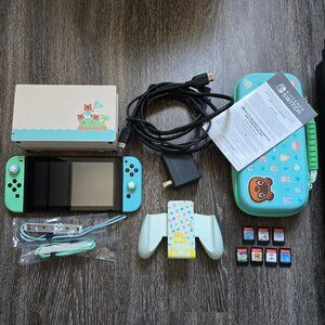 Nintendo Switch Animal Crossing Edition + Games